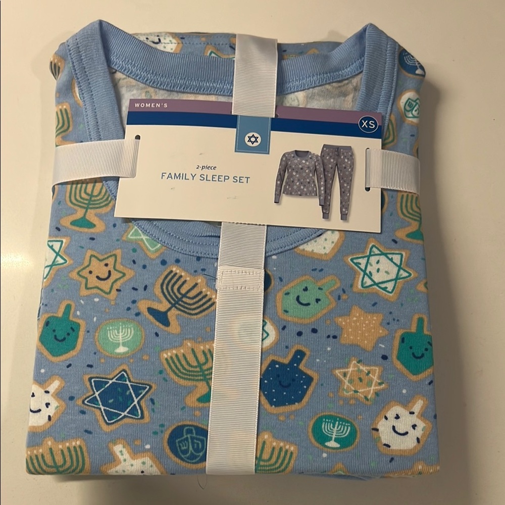 NWT Blue Hanukkah Sleepwear Set: XS Woman